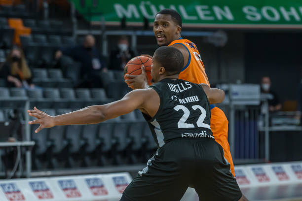 次尝试远射 次尝试远射